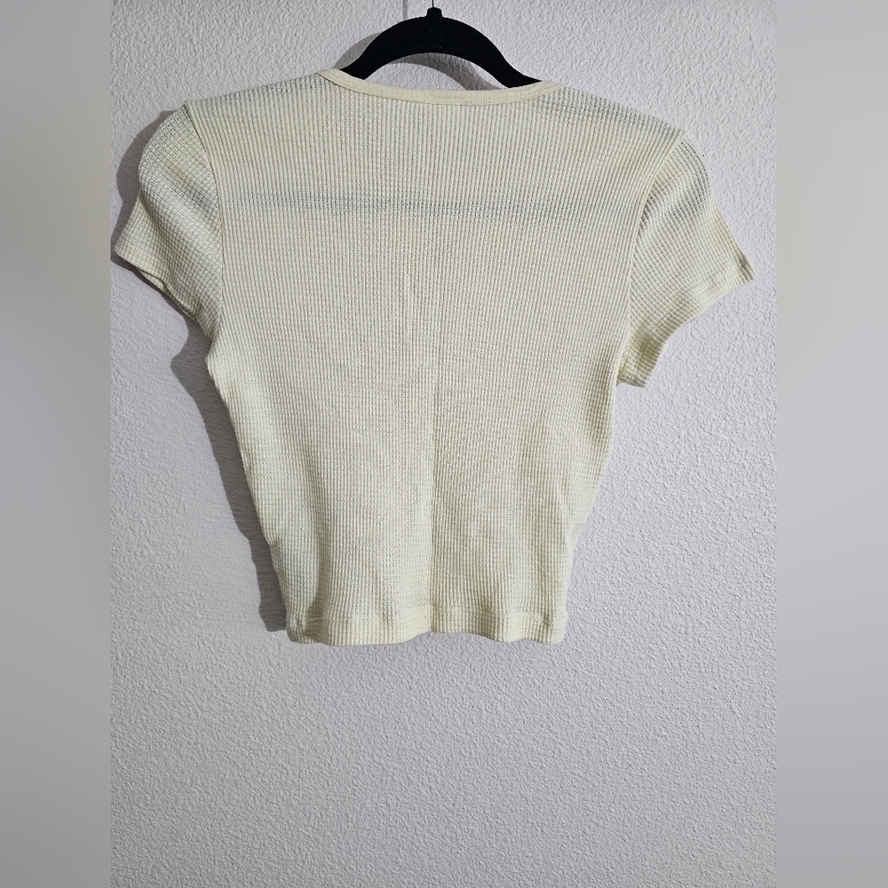 Aritzia TNA Cream Ribbed Women's Top - Picture 4 of 7